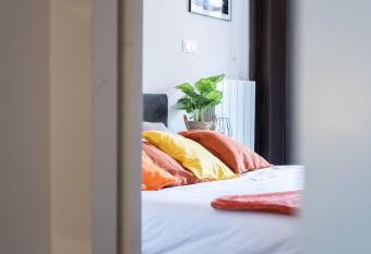 La Luna - Maison de standing    Andresy 25 min de Paris has Balcony rooms