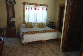 Hacienda Jaqueline has Balcony rooms