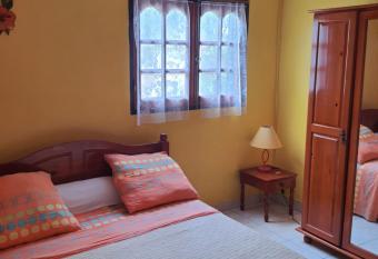 Villa DIAKOK allows 18 year olds to book a room