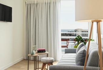 NLH Mati Seafront - Neighborhood Lifestyle Hotels allows 18 year olds to book a room