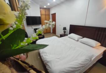 Siaaaz Hotel has Balcony rooms