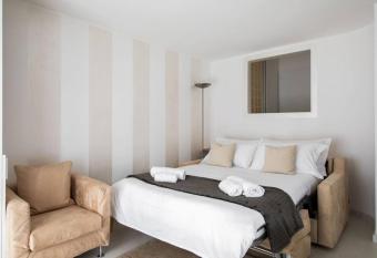 Studio Villa Gardenia Vista Lago has Balcony rooms