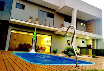 Quarto em Sobrado alto padr  o, Piscina, Garagem, LAGO has Balcony rooms