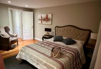 Habitaci  n Cruceiro do Gaio allows 18 year olds to book a room