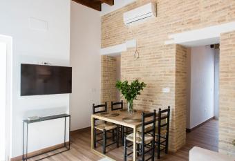 Alijar Casa Boutique has Balcony rooms