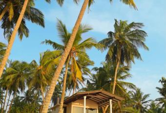 Oasis Relax Villa has Balcony rooms