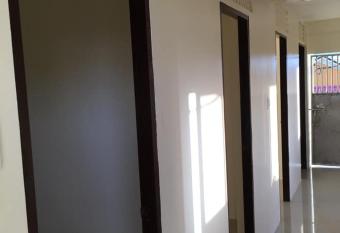 Ar.Blacs Property Leasing has Balcony rooms