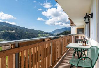 Huberhof App Golden Delicious has Balcony rooms