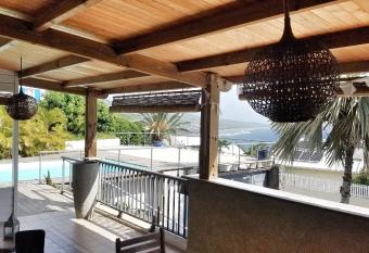 Au Claire de L Eau allows 18 year olds to book a room