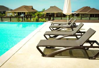 Villas Richmond Estate - Ocho Rios allows 18 year olds to book a room