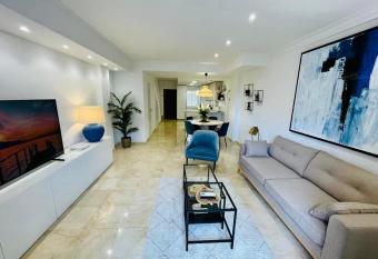 Exquisite NEW townhouse/Front Beach/2BEDR/2,5BATH allows 18 year olds to book a room