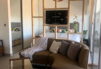 El Monoambiente mas lindo de Haedo con Cochera y Balconazo allows 18 year olds to book a room