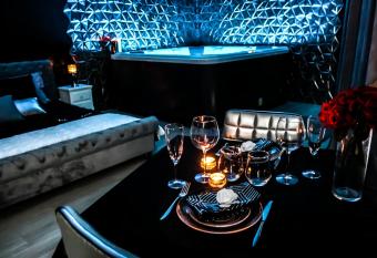 Velezia LOVE allows 18 year olds to book a room