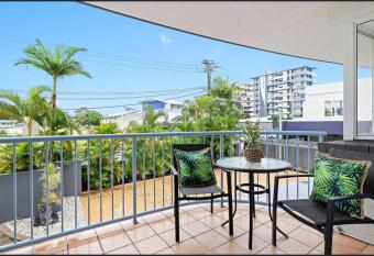 One Bedroom, Privately Managed - Beachside Apartments Mooloolaba has Balcony rooms