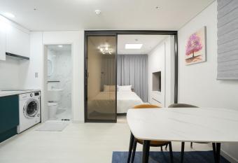 Jeju Seomun Residence Hotel has Balcony rooms