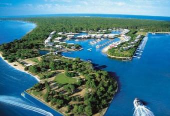 Spacious waterfront, one bedroom apartment. has Balcony rooms