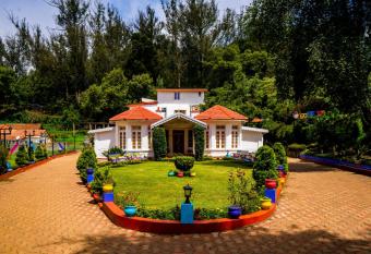 goSTOPS Ooty allows 18 year olds to book a room