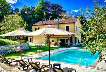 Tenuta Borgio has Balcony rooms