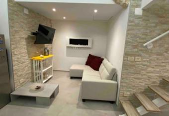 Il loft del vico has Balcony rooms