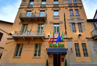 Hotel Eden allows 18 year olds to book a room