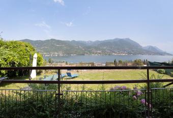 Villa Carolina has Balcony rooms