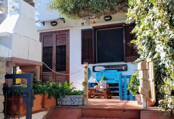 VILLA CORALLINA has Balcony rooms