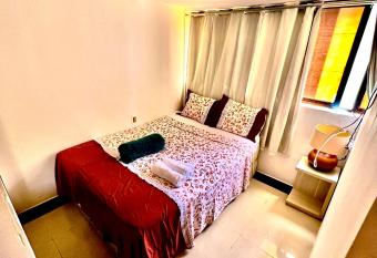 Flat perfeito no cora    o de Boa Viagem allows 18 year olds to book a room