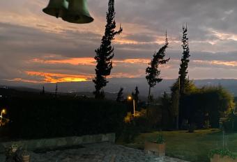 Disfruta Villa de Leyva / Mi Refugio Villa Pilar has Balcony rooms