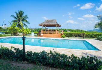 Luxury Apartments and Rooms,The Lagoons allows 18 year olds to book a room