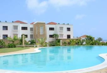 Lux Suites Sultan Palace Apartments has Balcony rooms