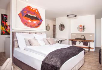 The Faces Berlin has Balcony rooms