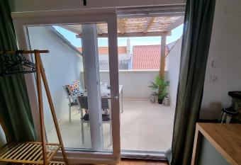 Rooftop Studio Pag has Balcony rooms