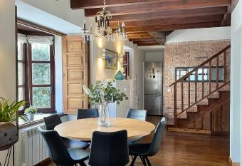 Casa hist  rica reformada casco antiguo has Balcony rooms