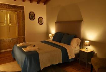 Casarupa do Viriato allows 18 year olds to book a room