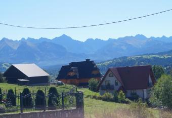 Apartamenty i pokoje rodzinne has Balcony rooms