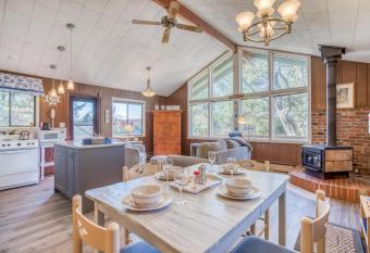 The Beach Cabin MCA 736 has Balcony rooms