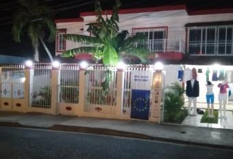 RECIDENCIAL MIGNOLI has Balcony rooms