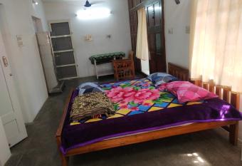 Mayurapriya Inn has Balcony rooms