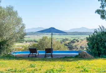 Can Grever has Balcony rooms