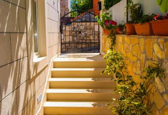 Apartments Jak  i   has Balcony rooms