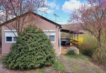 B  b  natv  lgyi Apartman Esztergom has Balcony rooms