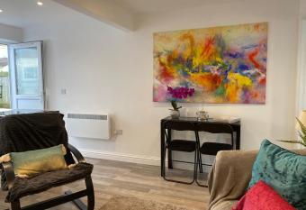 Coastal Retreat allows 18 year olds to book a room