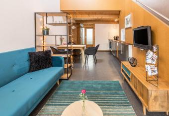 Seeblau has Balcony rooms