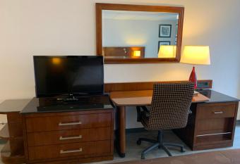 The Branson Welcome Inn allows 18 year olds to book a room