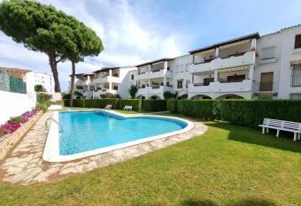 La Escala Pi Verd Vd11 has Balcony rooms