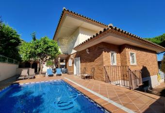 La Escala Casa Rusi  ol Xcc15 has Balcony rooms