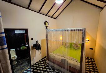 Nice View Cottage has Balcony rooms