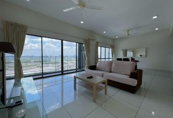 Setiawalk Puchong 6-8 pax 3R2B has Balcony rooms