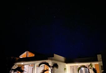 GREENHOUSE okinawa has Balcony rooms