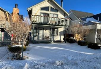 Bear's Lair has Balcony rooms